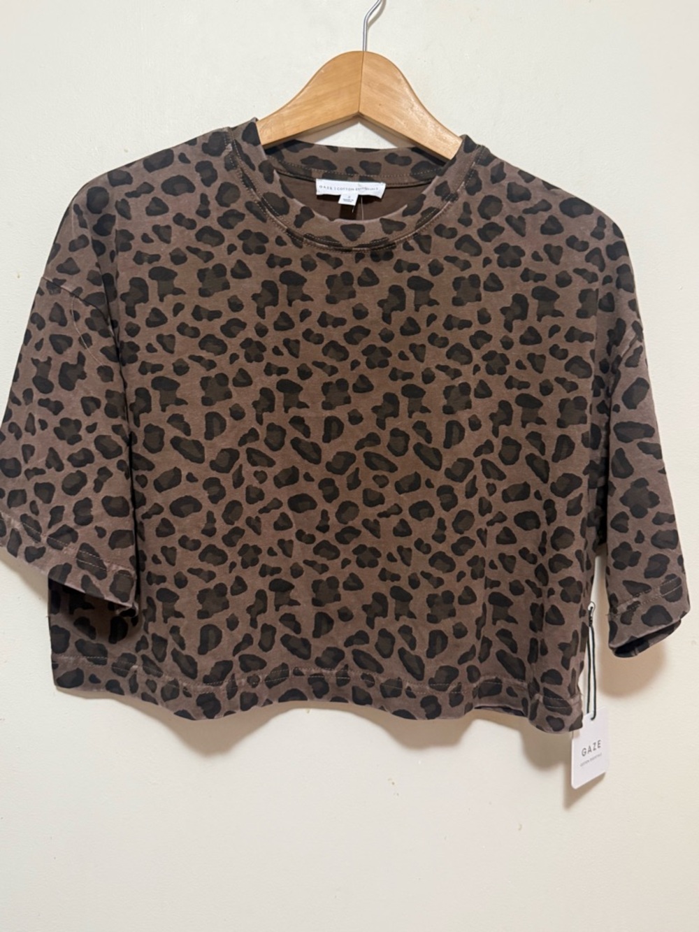 Leopard crop T-shirt